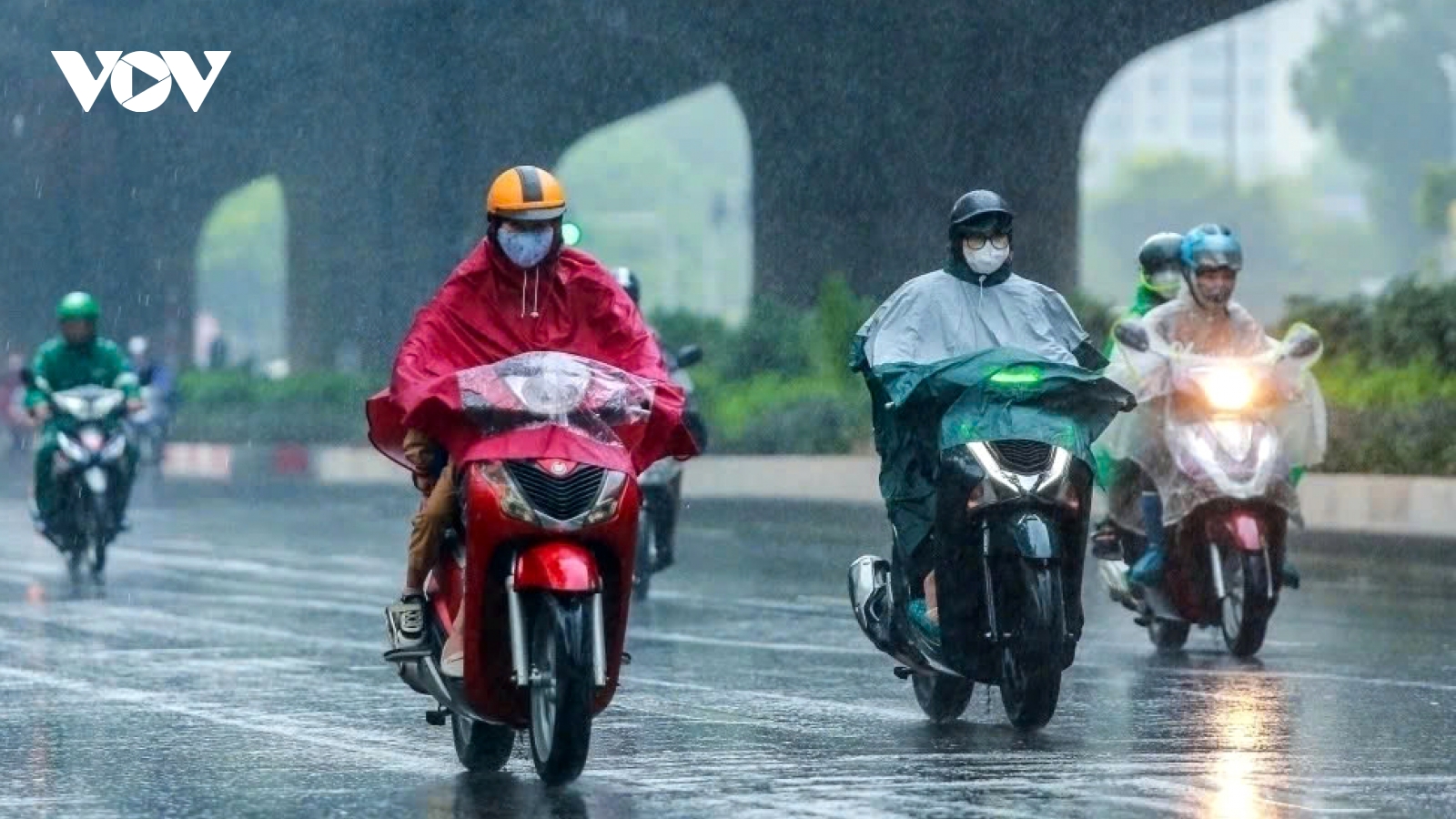 Cold air to hit regions this weekend, bring relief from early summer heat